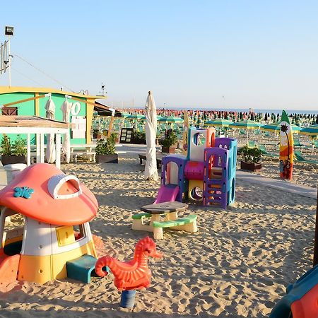 Hotel Houston Suites Rimini Eksteriør bilde