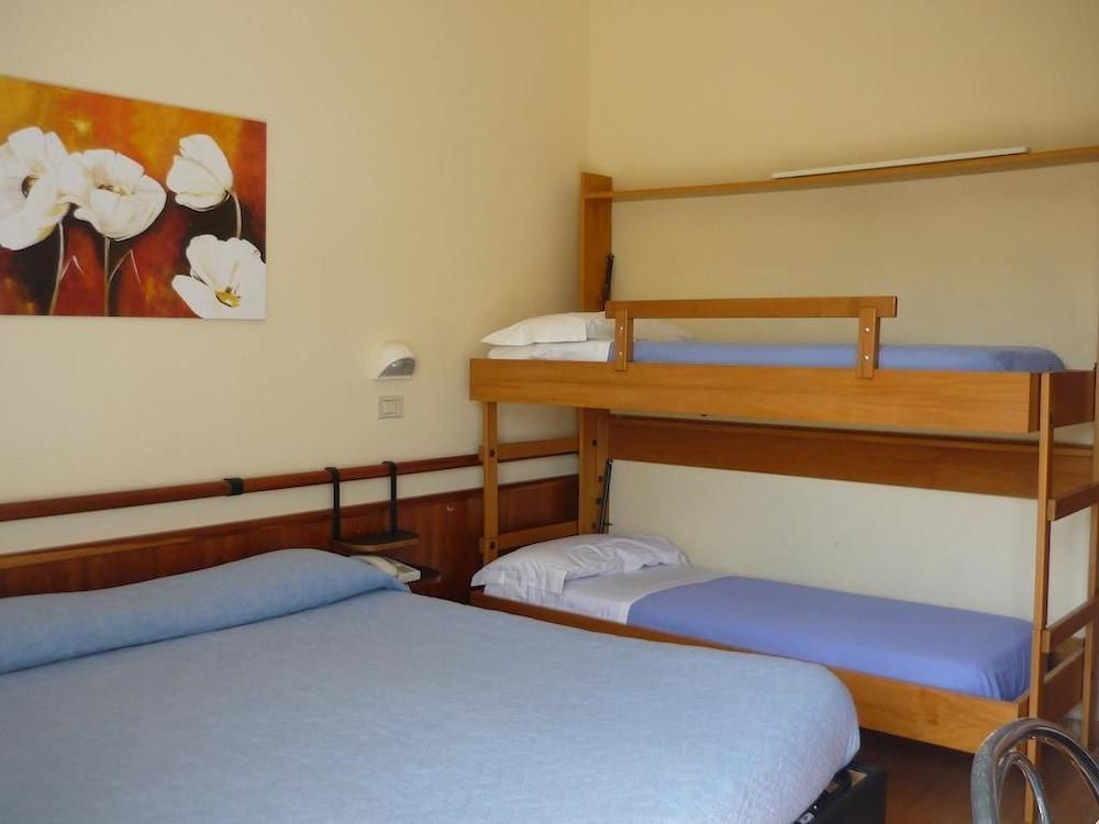 Hotel Houston Suites Rimini Eksteriør bilde