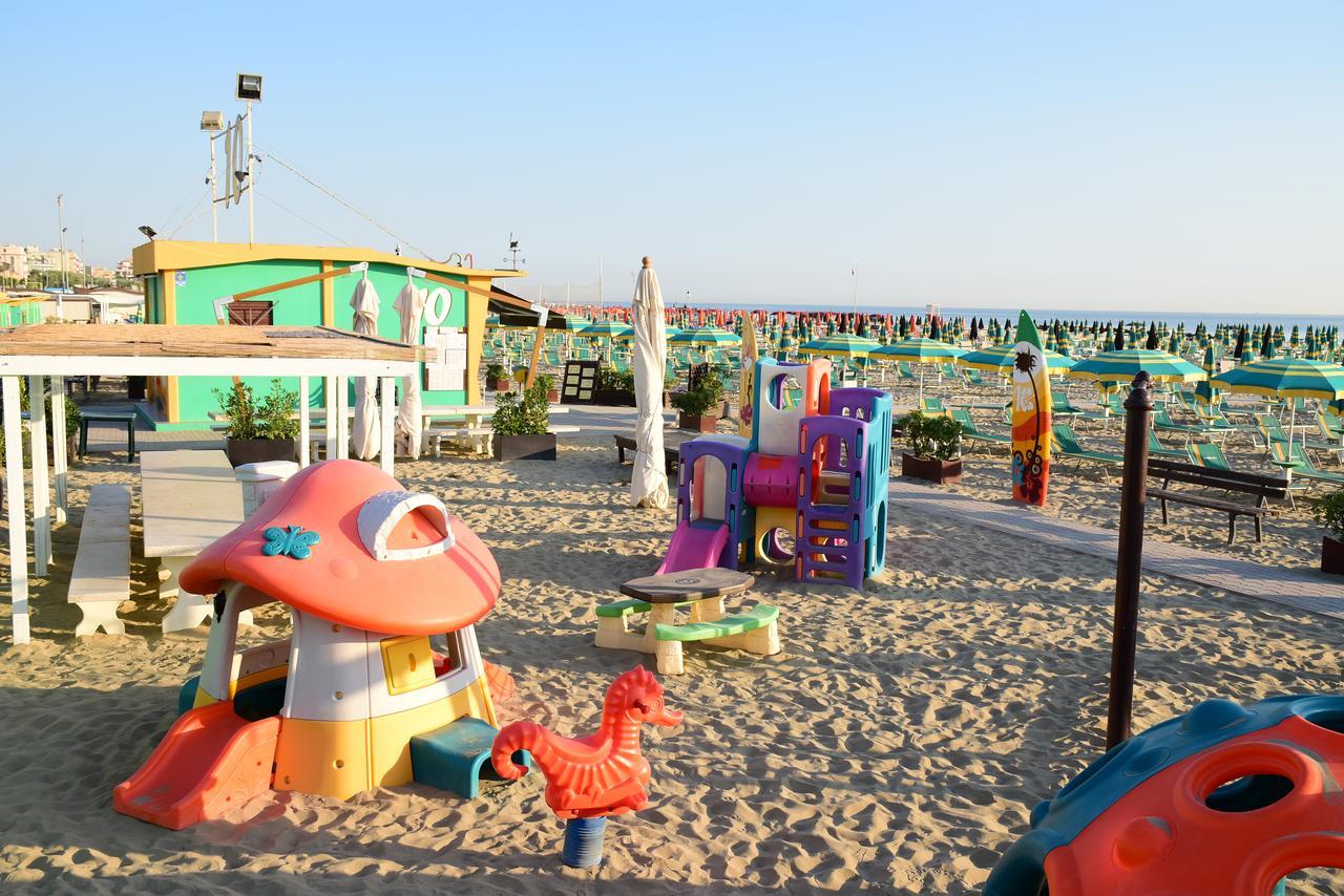 Hotel Houston Suites Rimini Eksteriør bilde