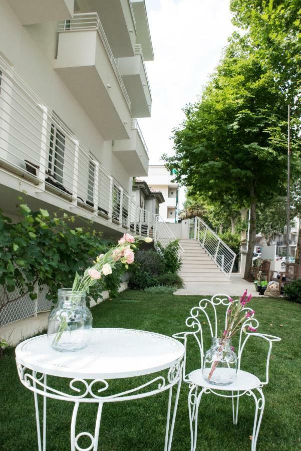 Hotel Houston Suites Rimini Eksteriør bilde
